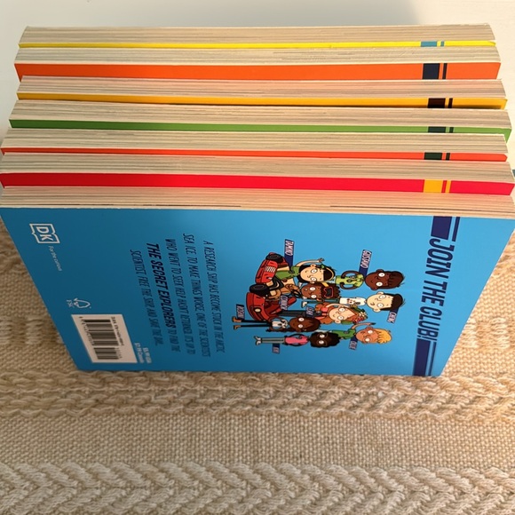 The Secret Explorers Book Lot of 7 - Picture 5 of 6